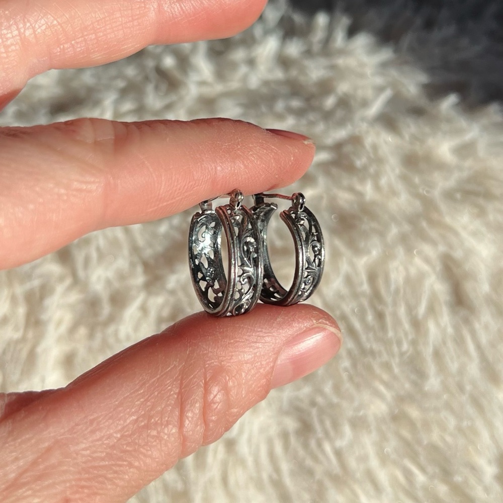 Vintage 925 Silver Filigree Hoop Earrings